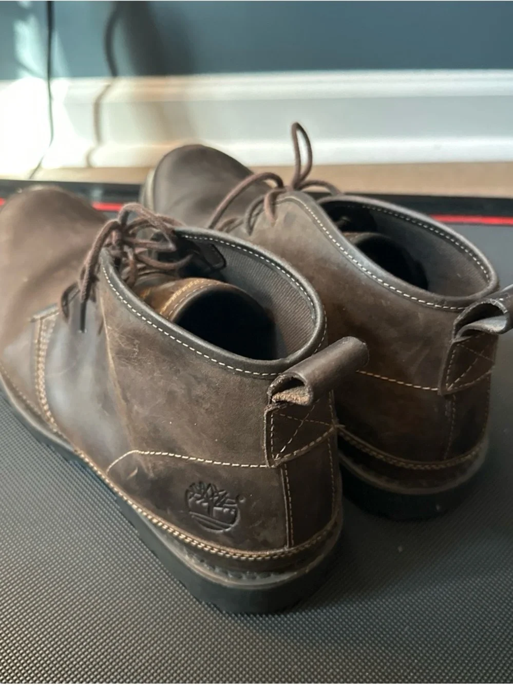 Earth Men's Brown Leather Chukka Boots